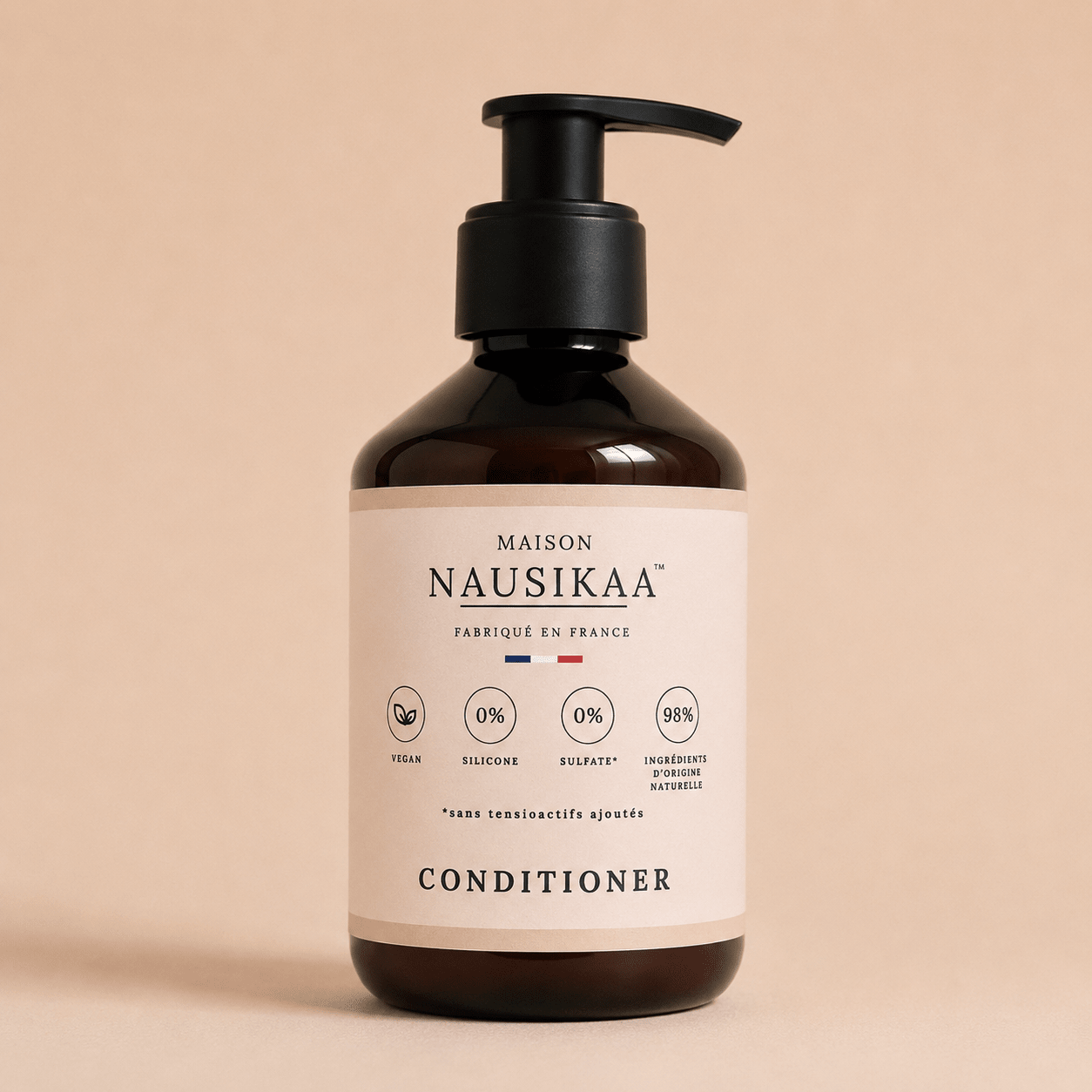Duo Hydratation | Shampooing & Conditionneur Hydratants - Maison Nausikaa L'élixir du soin capillaire Duo Hydratation | Shampooing & Conditionneur Hydratants → hyper précis (le plus important) * → ajoute le mot - clé SEO (shampoing, masque, etc.) * Maison Nausikaa L'élixir du soin capillaire